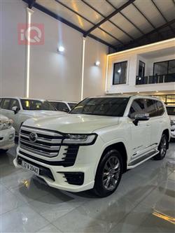 تۆیۆتا لاند کروزەر